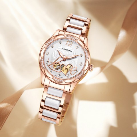 Luminous ladies watch with diamonds