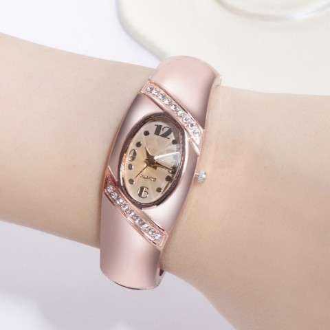 Gold inlaid diamond fashionable womens watch